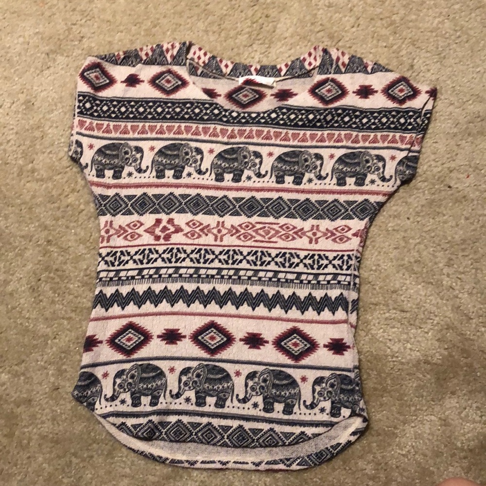 Knit elephant top